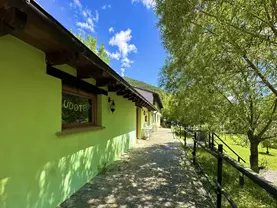 Bungalows y Cabañas SOLOPUENT Natur apartamentos turísticos en Castiello de Jaca